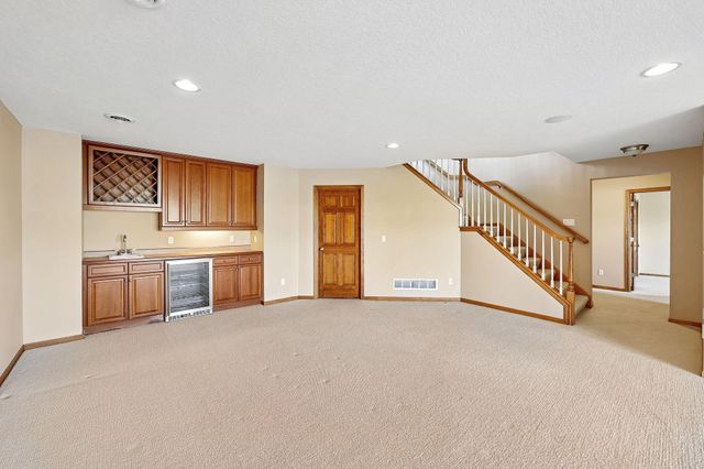4575 Jewel Lane N, Plymouth, MN 55446