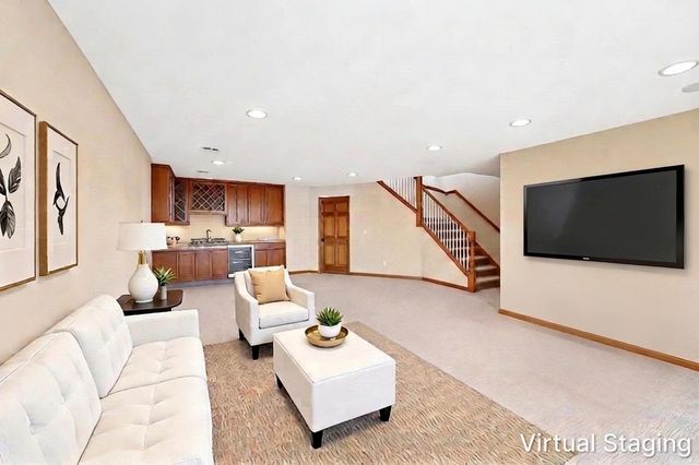 4575 Jewel Lane N, Plymouth, MN 55446