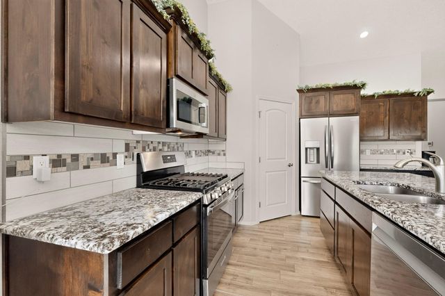5 Eli Court, Belen, NM 87002