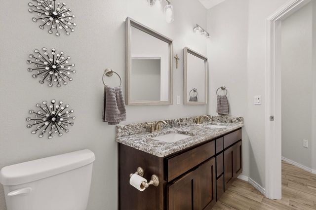 5 Eli Court, Belen, NM 87002