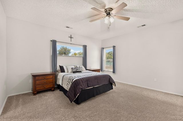 5 Eli Court, Belen, NM 87002