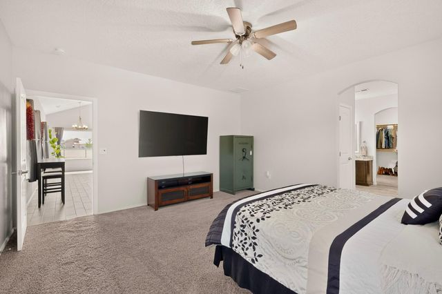 5 Eli Court, Belen, NM 87002