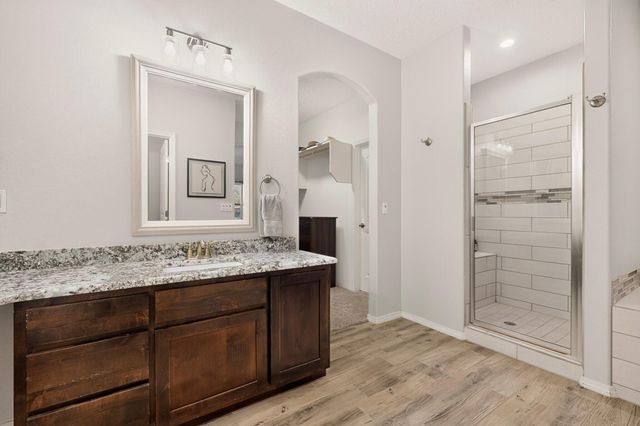 5 Eli Court, Belen, NM 87002