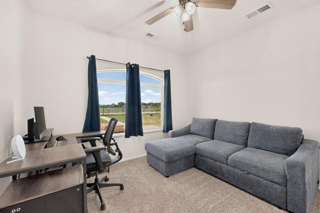 5 Eli Court, Belen, NM 87002