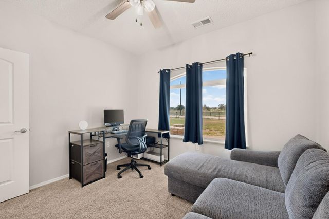 5 Eli Court, Belen, NM 87002