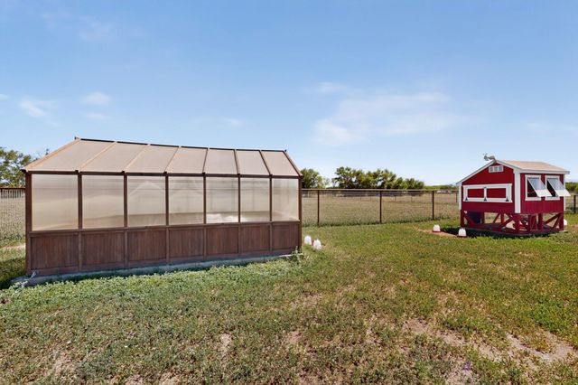 5 Eli Court, Belen, NM 87002
