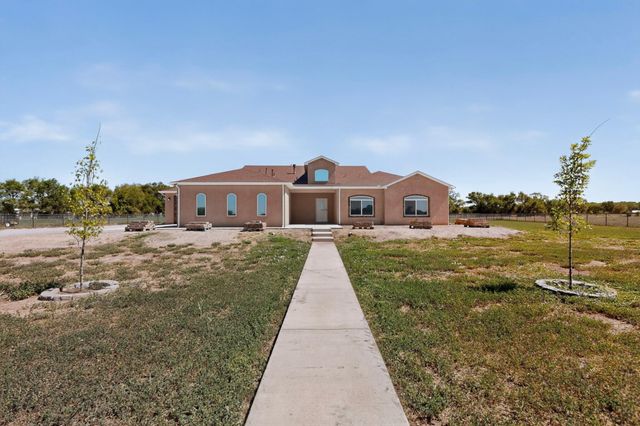5 Eli Court, Belen, NM 87002
