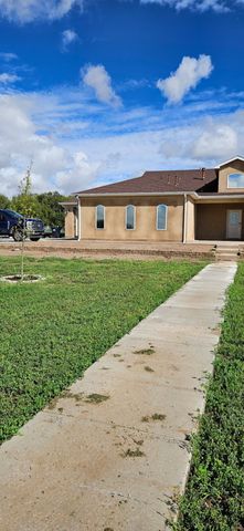 5 Eli Court, Belen, NM 87002