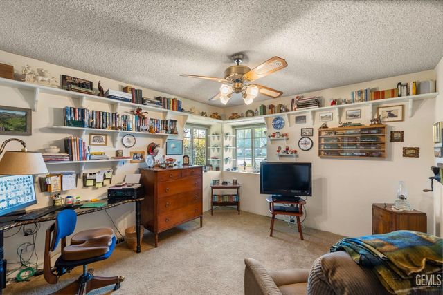 7240 Olive Drive, Bakersfield, CA 93308