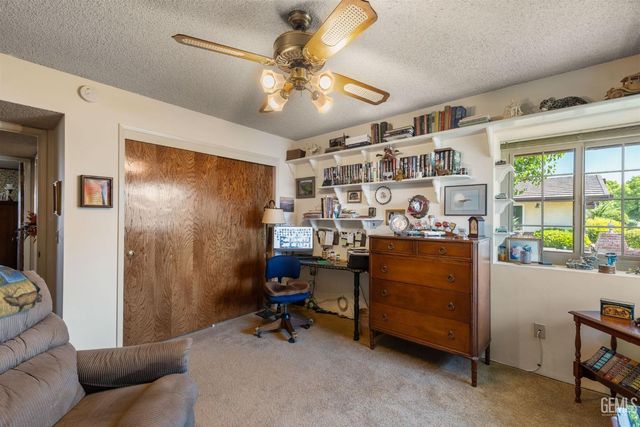 7240 Olive Drive, Bakersfield, CA 93308