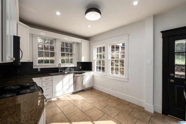 4215 CLIFF ROAD S, Birmingham, AL 35222