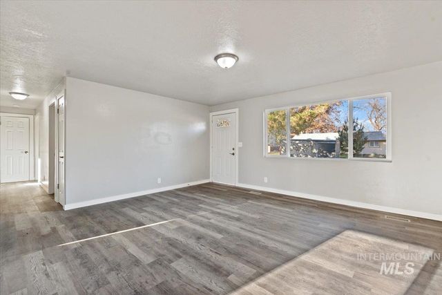 10033 W Idlewood Drive, Boise, ID 83709