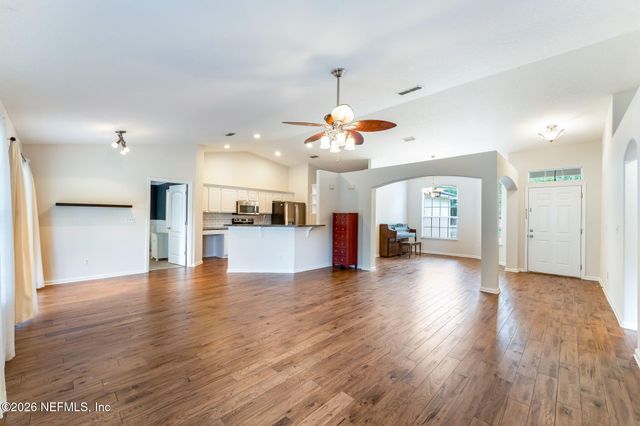 12838 CHETS CREEK Drive N, Jacksonville, FL 32224