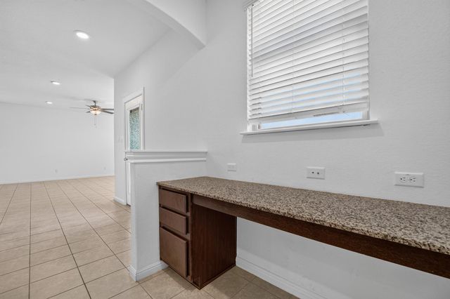 221 Sand Lily LN, Georgetown, TX 78626