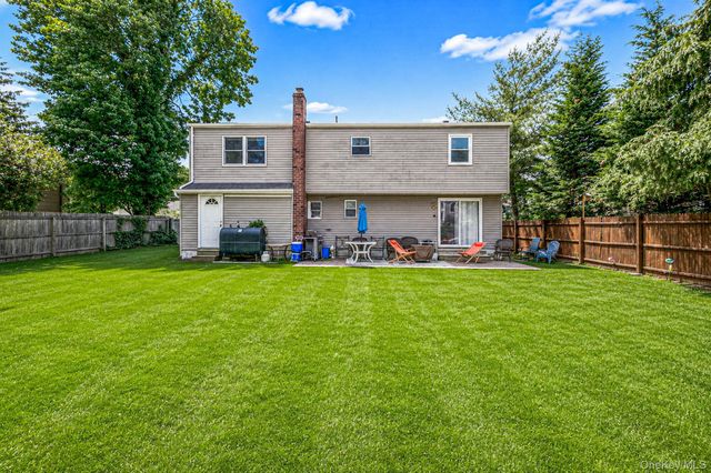 377 Montgomery Avenue, West Babylon, NY 11704