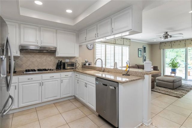 19343 Pauma Valley, Porter Ranch, CA 91326