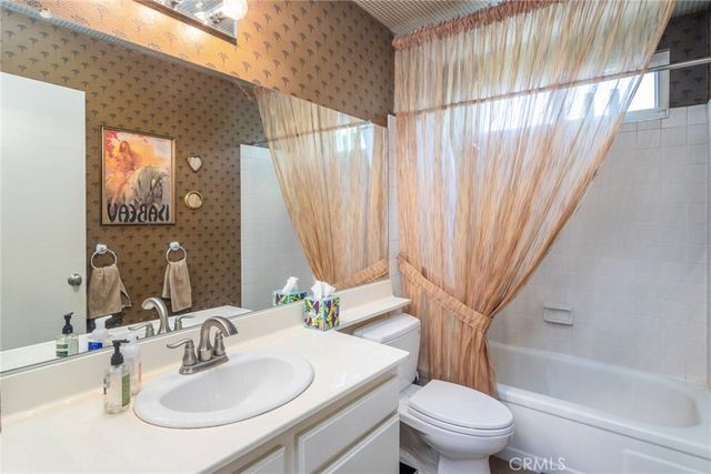 19343 Pauma Valley, Porter Ranch, CA 91326