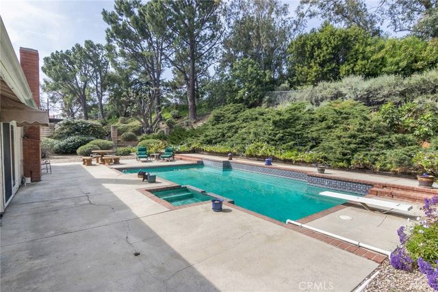 19343 Pauma Valley, Porter Ranch, CA 91326