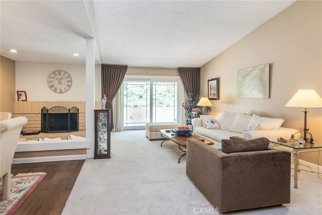 19343 Pauma Valley, Porter Ranch, CA 91326