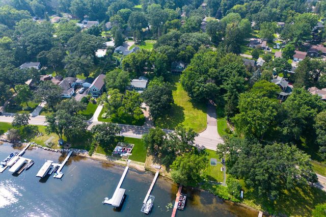 5255 W Bald Eagle Boulevard, White Bear Twp, MN 55110