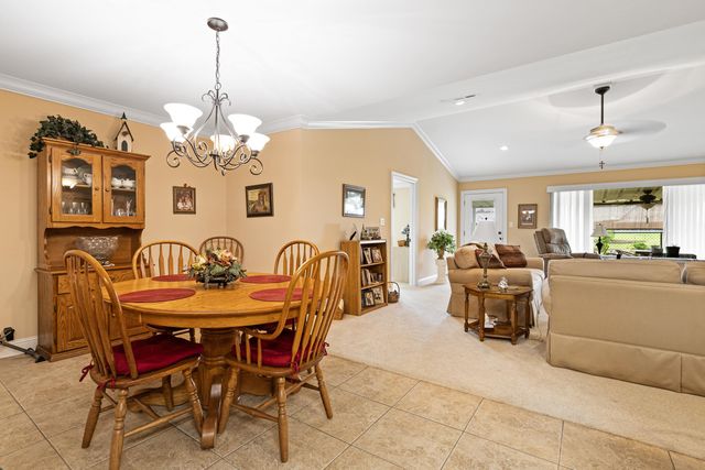 1444 Garner LN, Longview, TX 75605