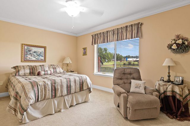 1444 Garner LN, Longview, TX 75605