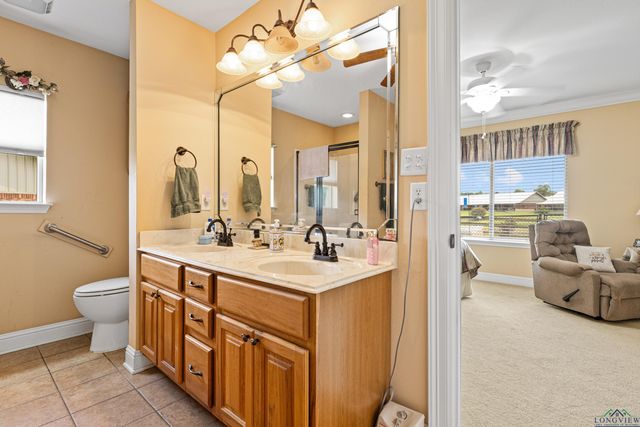 1444 Garner LN, Longview, TX 75605