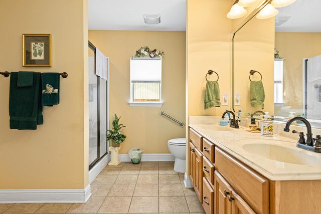 1444 Garner LN, Longview, TX 75605