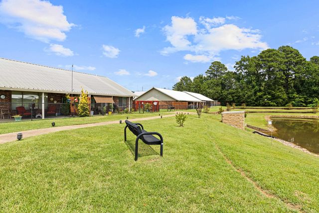 1444 Garner LN, Longview, TX 75605