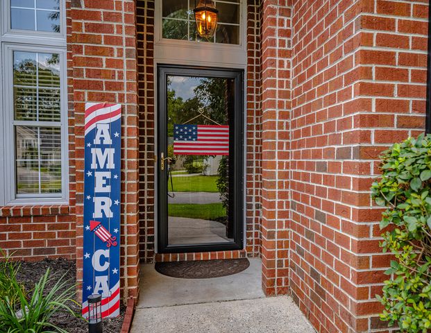 808 Long Drive Road, Summerville, SC 29485