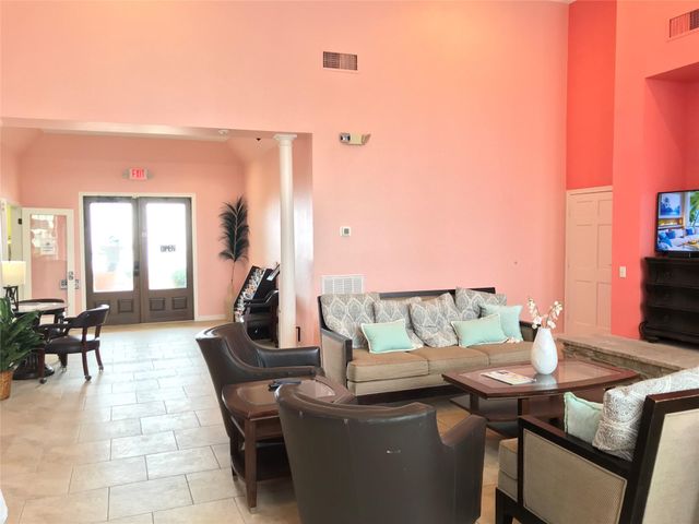 7000 Seawall Boulevard 614, Galveston, TX 77551