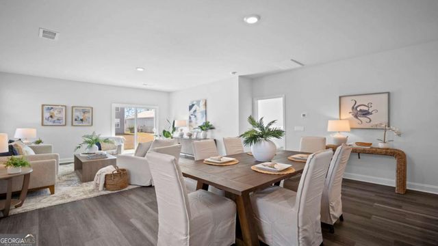 32 Cypress Loop, Port Wentworth, GA 31407