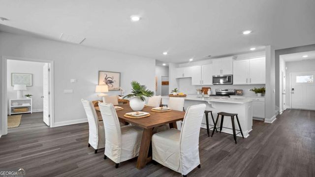 32 Cypress Loop, Port Wentworth, GA 31407