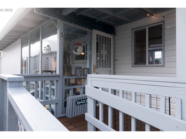 1699 27TH St 5, Florence, OR 97439