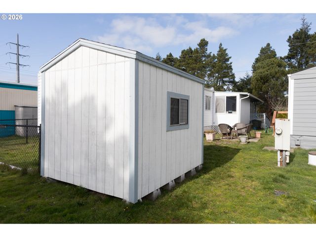 1699 27TH St 5, Florence, OR 97439