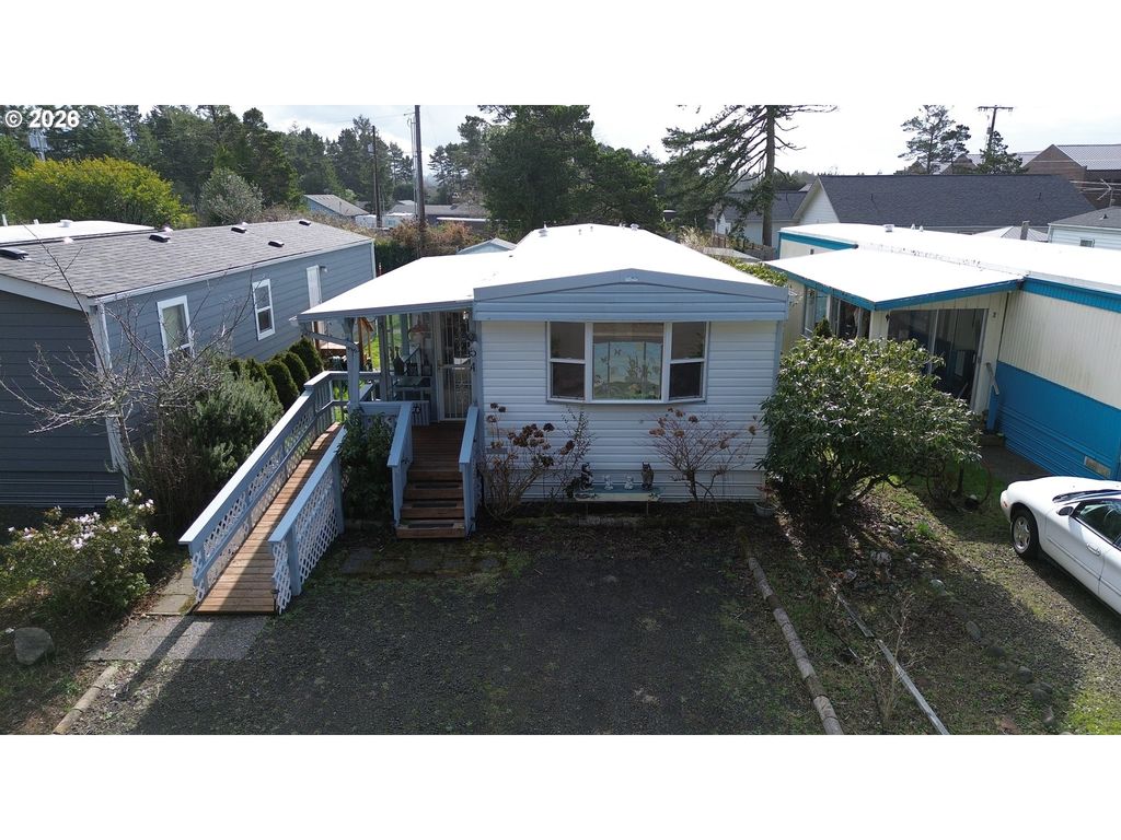 1699 27TH St 5, Florence, OR 97439