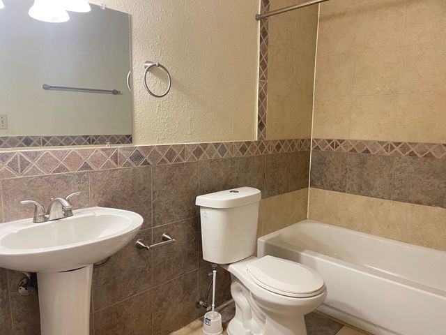 4310 Mount Vernon Street 6, Houston, TX 77006