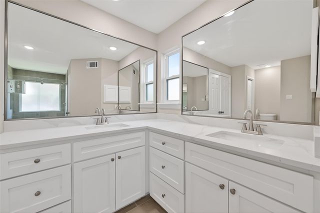 2318 Irish Spring Dr Drive, Houston, TX 77067