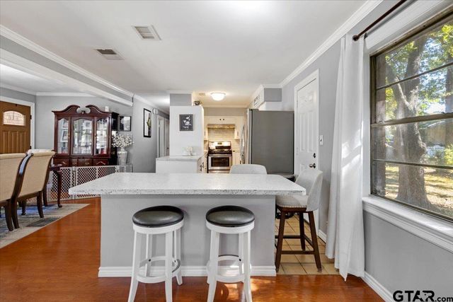 672 Diane St., Tyler, TX 75708