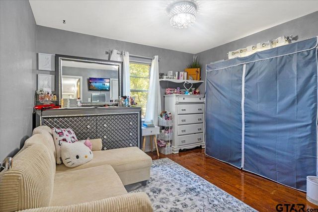 672 Diane St., Tyler, TX 75708