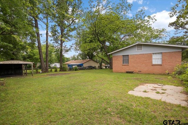 672 Diane St., Tyler, TX 75708