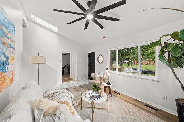 7047 Roundelay Road S, Reynoldsburg, OH 43068