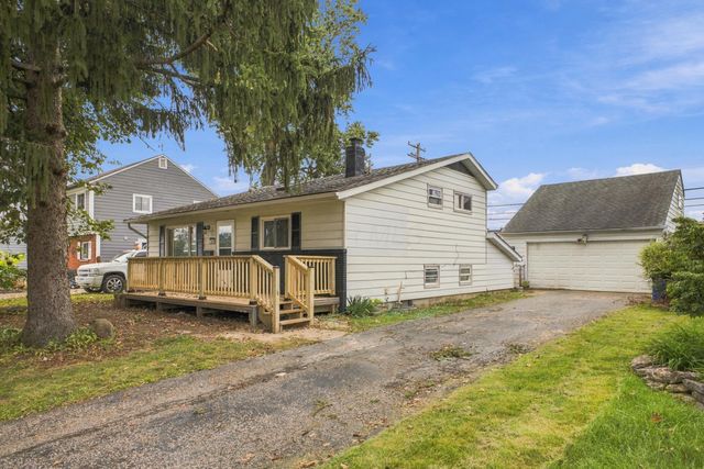 7047 Roundelay Road S, Reynoldsburg, OH 43068
