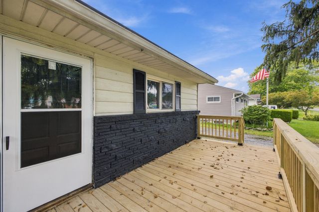 7047 Roundelay Road S, Reynoldsburg, OH 43068