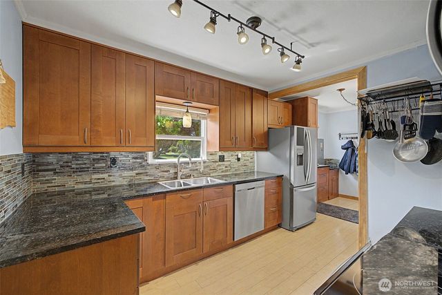 717 E Highland DR, Arlington, WA 98223