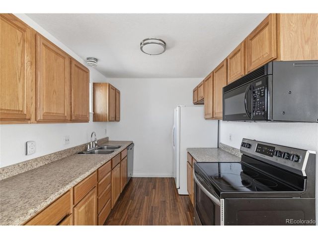 150 Birch St, Hudson, CO 80642