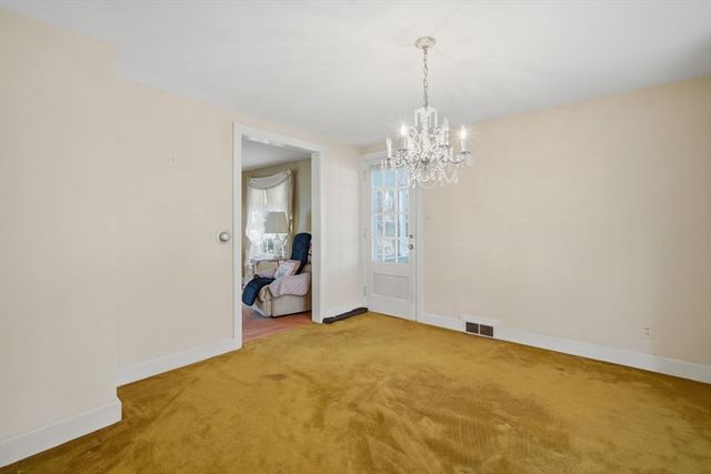 46 Puritan Cir, Springfield, MA 01119