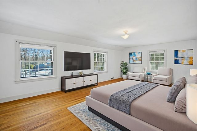 46 Puritan Cir, Springfield, MA 01119