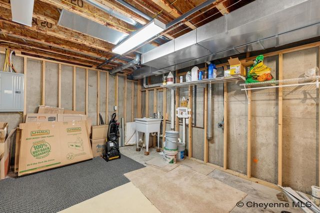 1524 JAZZ DR, Cheyenne, WY 82007