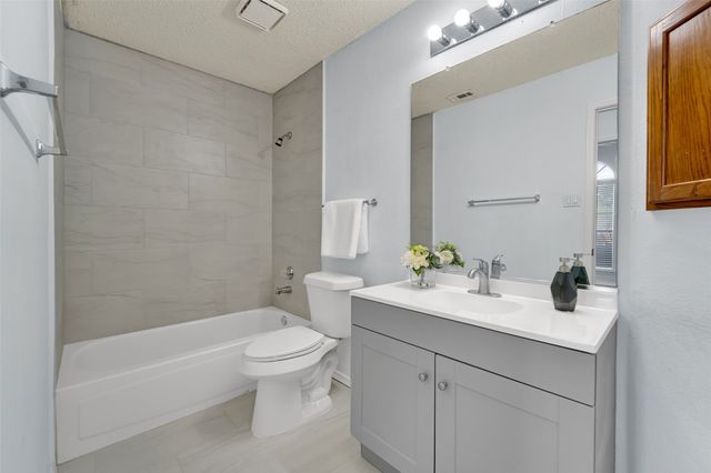 6601 Teresa Lane, Rowlett, TX 75089